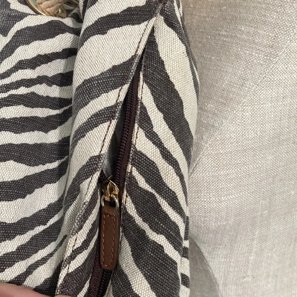 MICHAEL KORS canvas zebra bag with ropes and golden details. - Picture 4 of 8